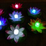 3 colori LED Flood Light Artificiale Lotus Floating Flower Shape Lampade per piscina all'aperto Wishing Party (giallo)