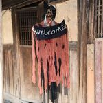 Halloween Hang Ghost Resin Electric Skull Bar Door Welcome Ghost Voice Skeleton Props Decorazioni (arancione)
