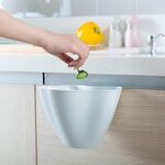 Armadio da cucina Porta della spazzatura sul retro Porta dell'armadio Cestino della spazzatura Portaoggetti da appendere (grigio)
