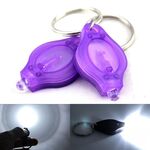 2 PCS Mini Pocket Portachiavi Torcia Micro LED Squeeze Light Campeggio esterno Ultra luminoso Portachiavi di emergenza Lampada torcia (Viola)
