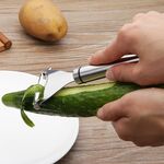Pelapatate in acciaio inossidabile Coltello da frutta Pialla da cucina multifunzione Raschietto per patate Coltello per sbucciare (Pialla triangolare)