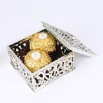 12 PCS Mini Candy Box Openwork modello quadrato Gift Box