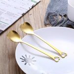 Cucchiaino da caffè in metallo portatile da 2 pezzi Cucchiaino da caffè in metallo Amore creativo Servizio da tavola a forma di cuore per la festa nuziale, Colore: Oro Amore a foro singolo