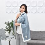 80x130 cm flanella ispessita coperta a scialle in rilievo coperta per aria condizionata per ufficio (blu nebbia)