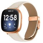 Cinturino in pelle con fibbia posteriore tartarugata in oro rosa con trama litchi per Fitbit Versa 3/4 (bianco crema)