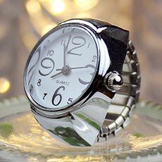 Orologio analogico al quarzo con quadrante 2PCS L04 Orologio con anello al quarzo elastico in acciaio creativo per uomo / donna (bianco)
