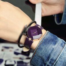 Orologio da polso al quarzo in pelle di cristallo con geometria tagliata a gemme (viola)
