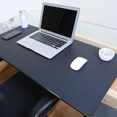 Tappetino per mouse multifunzionale in pelle PU su due lati, tappetino per tastiera, tappetino da tavolo per computer, dimensioni: 120 x 60 cm (nero rosso)