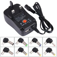 UK Plug Adattatore universale a muro da 30 W con porta USB 5V 2.1A, punte: 8 pezzi, lunghezza cavo: circa 1,2 m