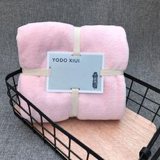 Asciugamano con bordo tagliato Asciugamano da bagno Bordo ondulato Vello di corallo ad alta densità Super assorbente ad asciugatura rapida, Dimensioni: 70 × 140 cm (rosa)