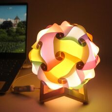 Lampada da comodino per camera da letto creativa Lampada da comodino per camera romantica rotonda USB con base in legno, Stile: prodotto finito (colorato)