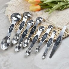 2 set 8-in-1 Set di cucchiaio di misurazione in acciaio inox a doppia testa magnetico (nero)