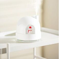 Zay-H006 Plug-in Pupazzo di neve Umidificatore Night Light USB Muto Carino Desktop Air Mini Atomizzatore Umidificatore d'aria (Bianco)