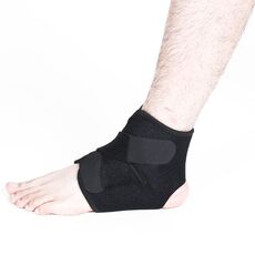 Protezioni per caviglia da calcio con cinturino pressurizzato Protezioni sportive che giocano Protezione fissa contro le distorsioni della caviglia (nero)