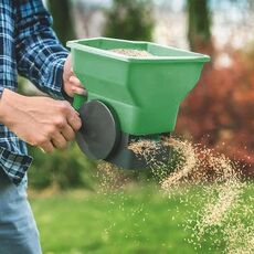 Spargisemi azionato manualmente per fertilizzanti, sale, scioglimento del ghiaccio, giardini, prati, piccole aziende agricole