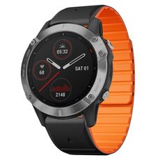Per Garmin Fenix ​​5X / Fenix ​​5X Plus cinturino in silicone magnetico a sgancio rapido bicolore da 26 mm (nero + arancione)