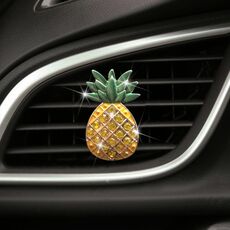 Clip decorativa per aromaterapia a forma di ananas con bocchetta dell'aria condizionata per auto (strass)