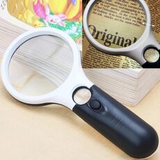 Lente d'ingrandimento visiva da lettura con 3 luci LED, Mini lente d'ingrandimento visiva per lettura portatile 3-45X con luce a 3 LED (bianca)