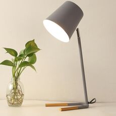 Lampada da tavolo a LED accattivante Lampada da comodino moderna creativa e minimalista per camera da letto Lampada da tavolo per studio per studenti (grigio)