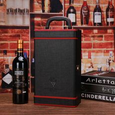 Scatola regalo per vino con doppia bottiglia di strass, in pelle, con utensili per il vino, stile: bordo rosso