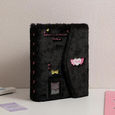 Hisocute Album magnetico a sei fori in peluche ricamato A5 Album per carte Raccoglitore per studenti Libretto di archiviazione (copertina nera)