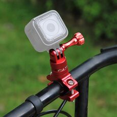 PULUZ Adattatore per manubrio in alluminio per bici con rotazione a 360 gradi con vite per GoPro, Insta360, DJI e altre action camera (rosso)