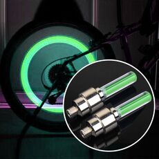 Lampada per pneumatici da 2 pezzi con batteria per auto / moto / bici (luce verde)