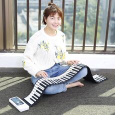 Pianoforte elettronico a 88 tasti versione addensata