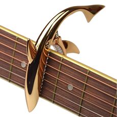 Capo per chitarra in lega di zinco a forma di squalo (oro rosa)