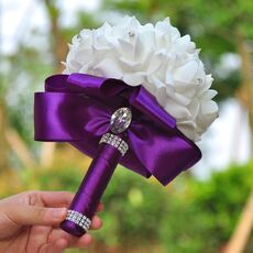 Bouquet da sposa per matrimonio, bouquet di fiori di simulazione, forniture per matrimoni (viola scuro)