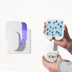 Trappola per mosche ricaricabile plug-in per mosche, falene, moscerini e altri insetti volanti con 2 carte di colla Spina americana (bianca)