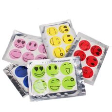 10 pezzi adesivi antizanzare adesivi repellenti antizanzare fai da te toppe cartone animato viso sorridente repellente per auto (colore casuale consegna)