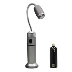 Multifunzionale con carica magnetica, rotazione dello zoom rotante, torcia abbagliante, batteria a secco XPE (argento)