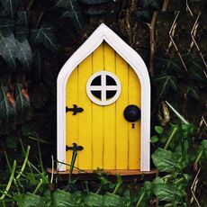 Courtyard wooden in miniatura Fairy Dwarf Door Tree Decoration (porta finestra (giallo))