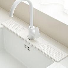 Tappetino per asciugatura del lavandino del rubinetto, pietra di diatomee, antispruzzo, assorbente, per il drenaggio del lavandino, colore: K01 bianco (40x10 cm)