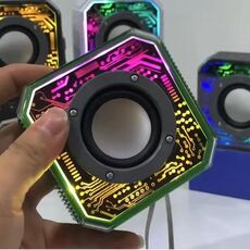 Subwoofer per altoparlante Bluetooth Mecha Small Steel Cannon trasparente con luce RGB (verde)