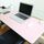 Tappetino per mouse multifunzione aziendale in pelle PU Tappetino per tastiera Tappetino per scrivania per computer, dimensioni: 120 x 60 cm (rosa)