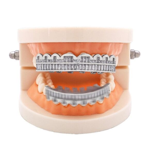 Bretelle Hip Hop 8 denti quadrati in zirconio con denti d'oro, colore: denti superiori argento