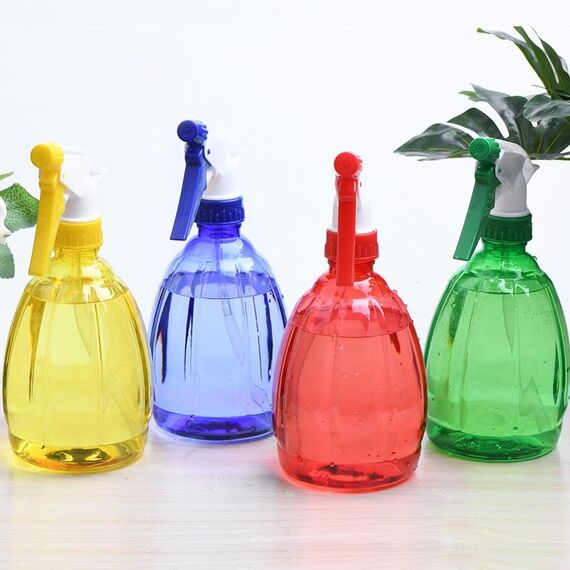 Ugello per irrigatore in plastica per spruzzatore di fiori da 500 ml per flacone spray per acqua di piante (colore casuale)