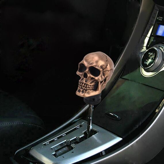 Pomello del cambio manuale o automatico a forma di testa di teschio universale adatto per tutte le auto