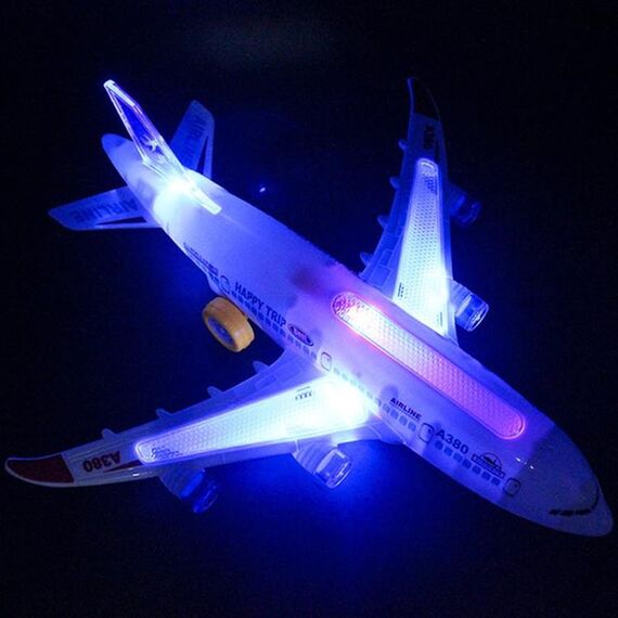 Modello di aeroplano Giocattoli Elettrico Flash Musica Aereo Giocattolo per bambini Regalo per aeromobili fai-da-te