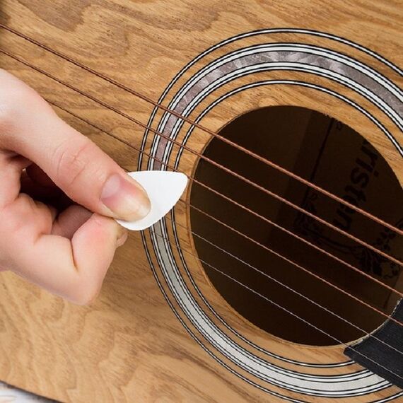 100 pz chitarra universale ABS celluloide pick shrapnel colore consegna casuale (celluloide 0,46 mm)