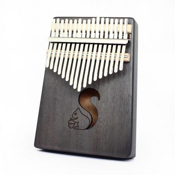 Piano portatile in legno (scoiattolo)