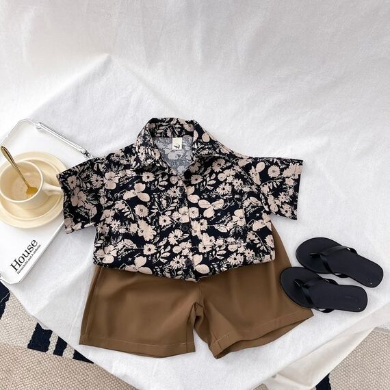 Camicia floreale per ragazzi + pantaloncini Pantaloni Set Camicia a maniche corte per bambini sottili estivi, dimensioni: 130 cm