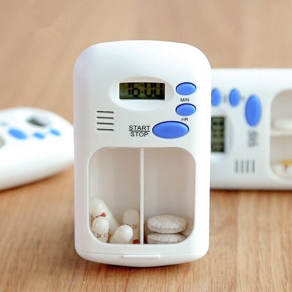 Scatola della medicina promemoria per pillole con timer multi-allarme portatile intelligente (bianca)