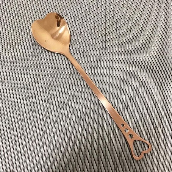 Cucchiaino da caffè in metallo portatile da 2 pezzi Cucchiaino da caffè in metallo Amore creativo Servizio da tavola a forma di cuore per la festa nuziale, Colore: Oro rosa Amore poroso