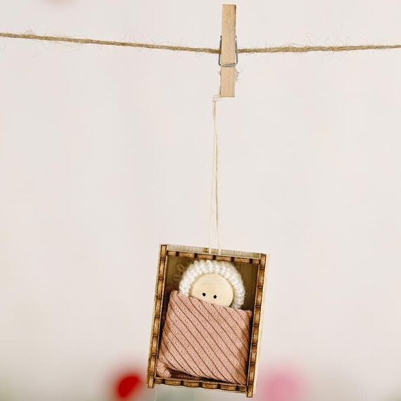 9 pezzi Forniture per feste di Natale Scatola di legno Ciondolo per bambola piccola Regalo per bambini Ciondolo per albero piccolo per bambola (polvere di pesca)